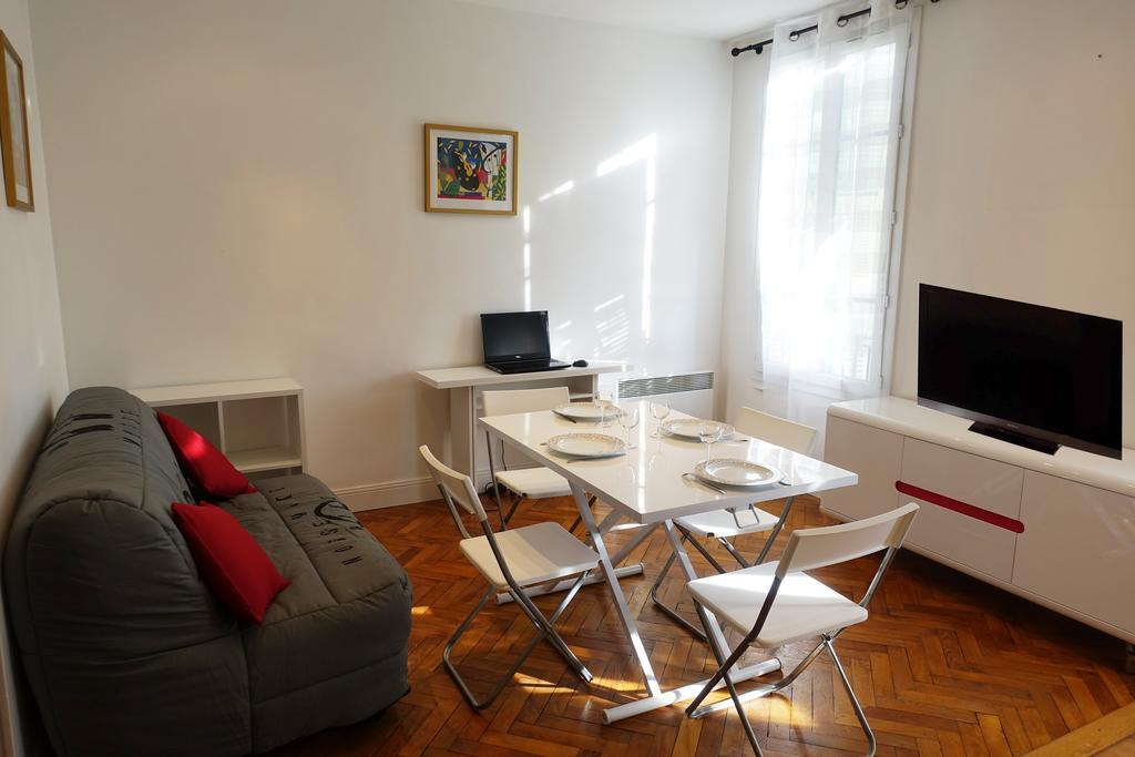 L'esplanade Apartment *